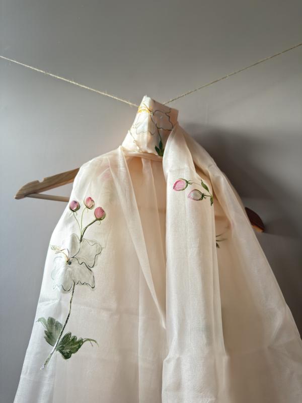 Ivory Hibiscus image 2